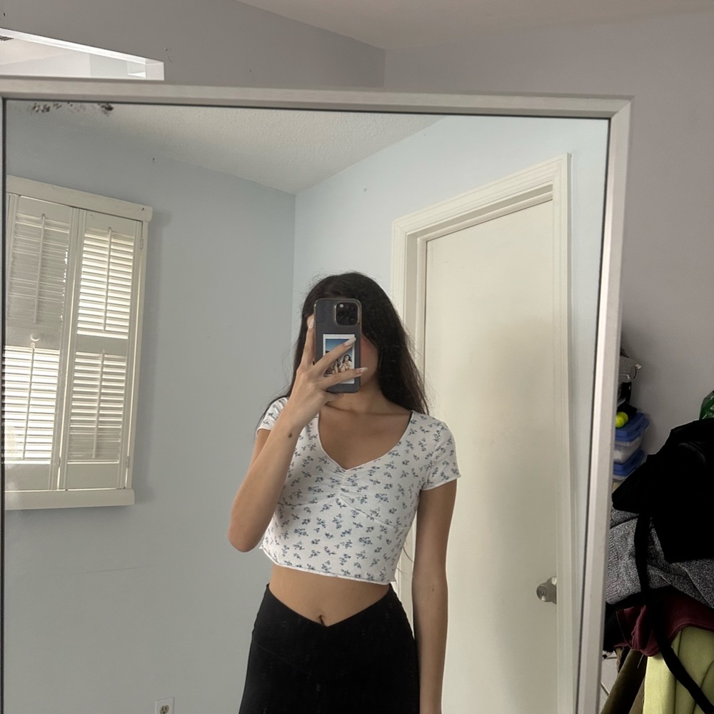 Crop Top - Picture 3 of 3